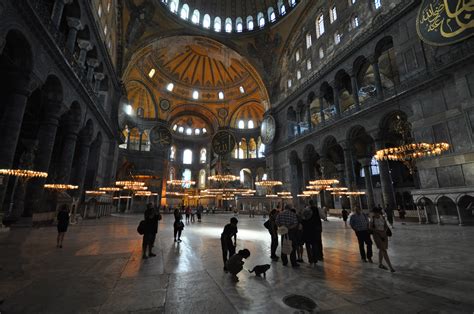 Can I wear a skirt to the Hagia Sophia? 2