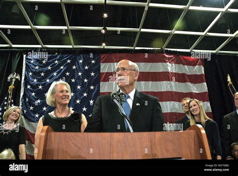 Topeka Kansas 11 4 2014 Senator Pat Roberts With His Wife Franki At His Side While The Rest Of