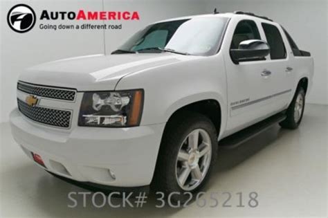 Sell Used 2010 Chevy Avalanche Ltz 4wd 22k Low Mile Sunroof Heated