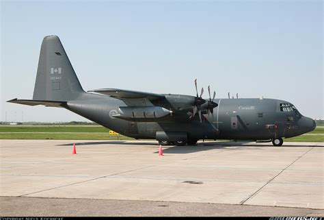 Lockheed Cc 130h Hercules C 130hl 382 Canada Air Force