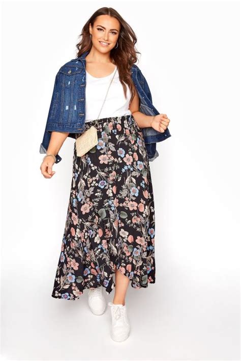 Yours Clothing Womens Plus Size Navy Floral Crinkle Tiered Maxi Skirt