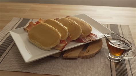 Bacondippers streams live on twitch! BACON PANCAKE DIPPERS