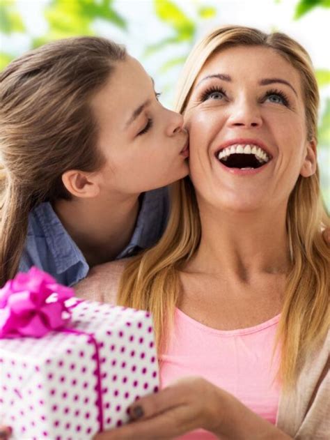 Surprise Mom With These Unique Mothers Day T Ideas This Mom Is On Fire