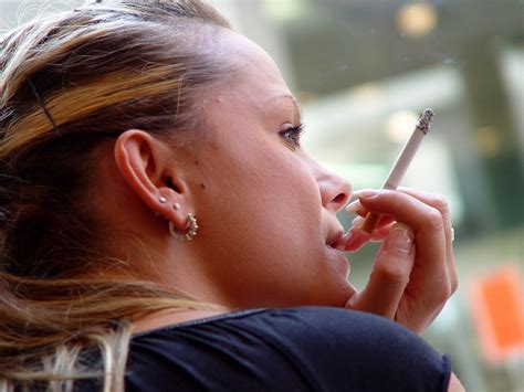 Candid Sexy Smoking Female Gwyther Smoke Flickr