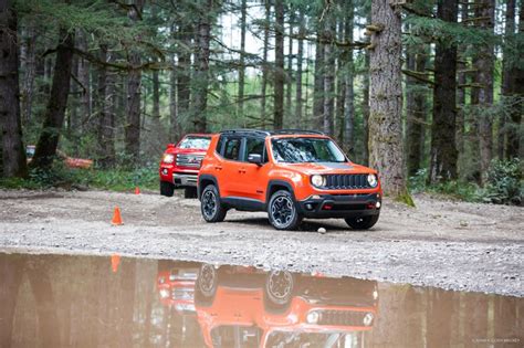 Jeep Renegade Vs Jeep Cherokee How Do They Size Up