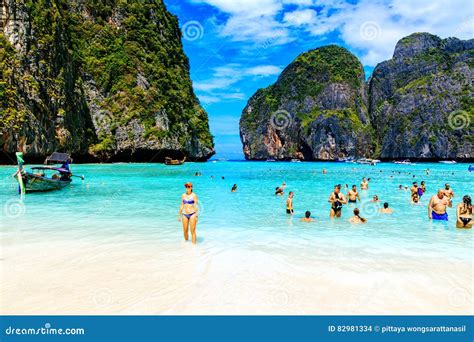 Phi Phi Island Krabi Thailand November 11 2016 Maya Bay Ph