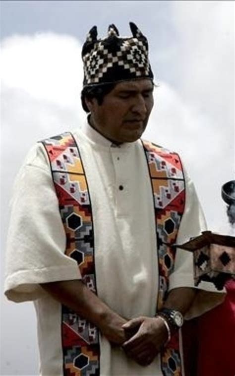 Bajo El Rito Aimara Morales Se Proclama Líder De Los Indígenas