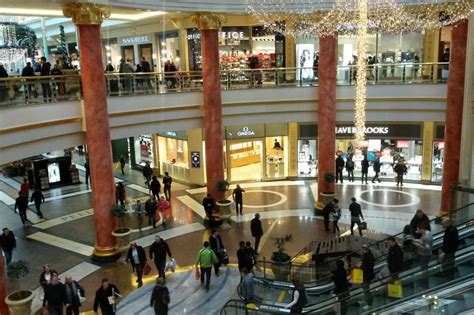 Trafford Centres Student Shopping Night Returns With Huge Discounts