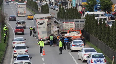 Giresun Da Devrilen Kamyon Zincirleme Kazaya Neden Oldu