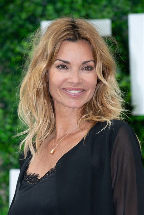 See more of ingrid chauvin on facebook. Top : Ingrid Chauvin et ses cheveux wavy