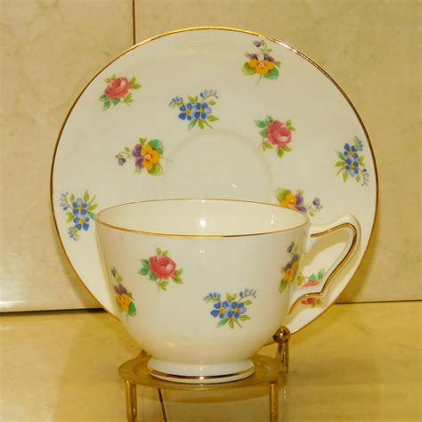 Crown Staffordshire Fine Bone China Tea Cup Saucer Set 1930s Flowers