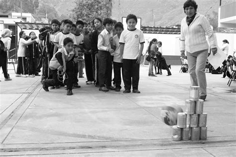 Los juegos tradicionales del ecuador sobreviven a pesar de la. Juego Tradicional Kiwi Reglas / Recordando Nuestra ...