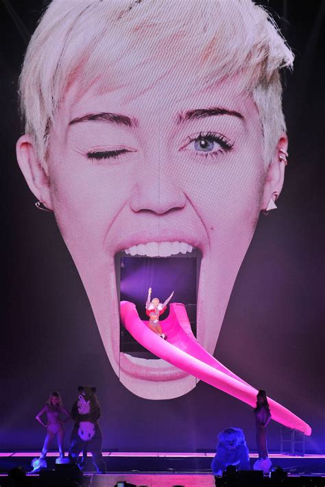 Miley Cyrus Bangerz Tour Tongue Slide Lawsuit Glamour Uk