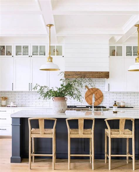Love The Contrast Of Dark And Light In This Beautiful Kitchen Design By