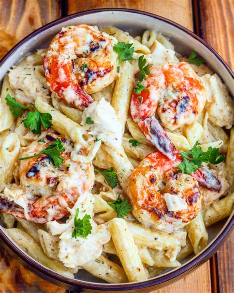 Maybe you would like to learn more about one of these? Creamy Shrimp and Chicken Alfredo Pasta - Ev's Eats