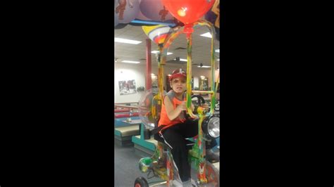 Flying Bicycle Coin Operated Machine At Chuck E Cheese Youtube