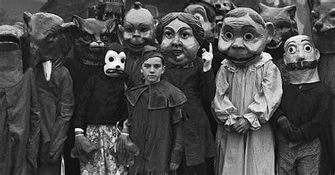 Forget Killer Clowns These 1930s Halloween Costumes Were Far More