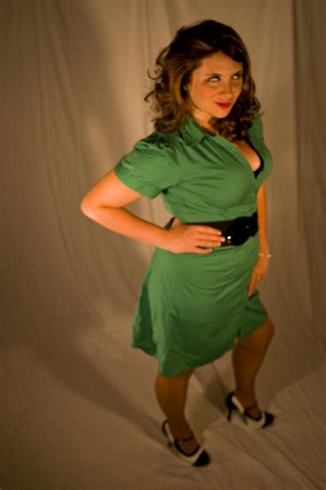 Girl In A Green Pin Up Dress Plus More Pin Up Dresses Pin Up Art