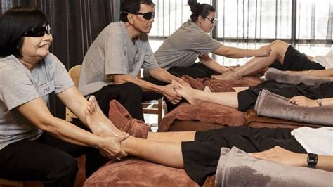 Blind Massage La Técnica De Masaje Que Suma Inclusión Marie Claire