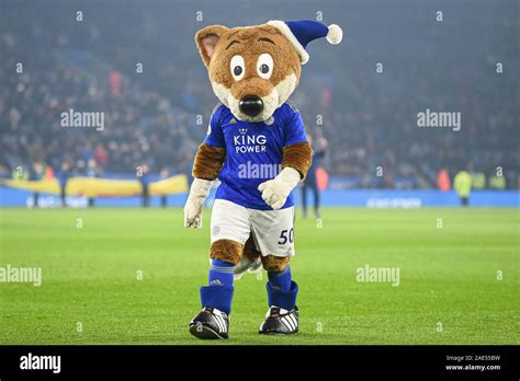 Filbert Fox Mascot Hi Res Stock Photography And Images Alamy