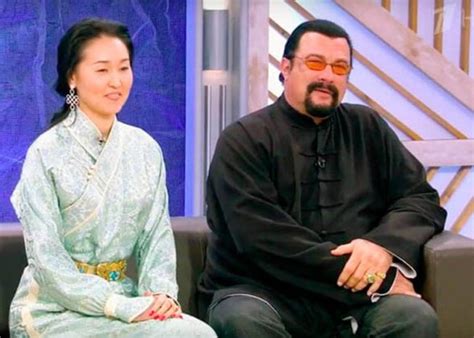 Erdenetuya Batsukh Wiki And Bio Age Dancing Height Husband Career And Net Worth
