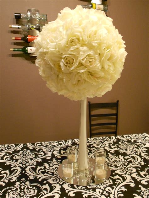 The White Rose Centerpiece I Made Its Slightly Bigger Than The Red