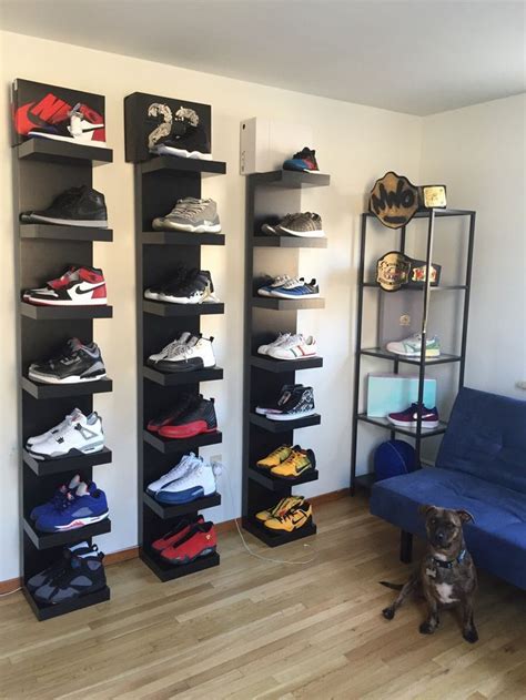 Zunächst findest du hier eine übersicht verschiedener schuhregale unserer wahl, danach folgt eine. Sneaker Storage Ideas Best 25 Sneaker Storage Ideas On ...