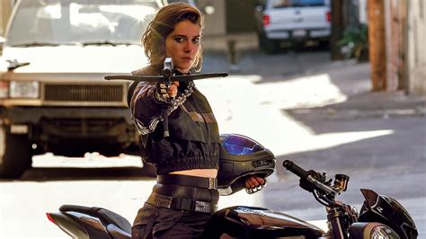 Winstead recently shared some insight into her take on the huntress while speaking with the wrap. Mary Elizabeth Winstead on 'Birds of Prey,' Working With ...