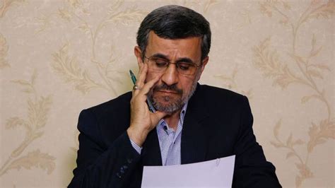 احمدی‌نژاد برای ۱۴۰۰ می‌آید؟