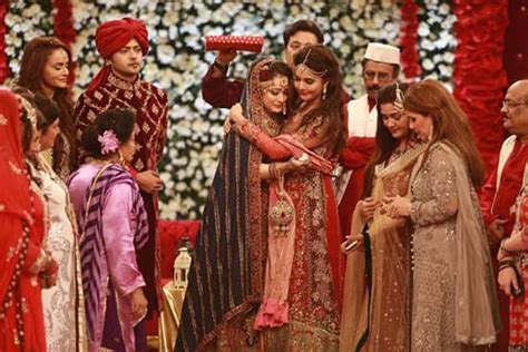 Actress nimra khan wedding pictures. Ahmed Hassan and Nousheen Ibrahim's Grand Wedding in Good ...