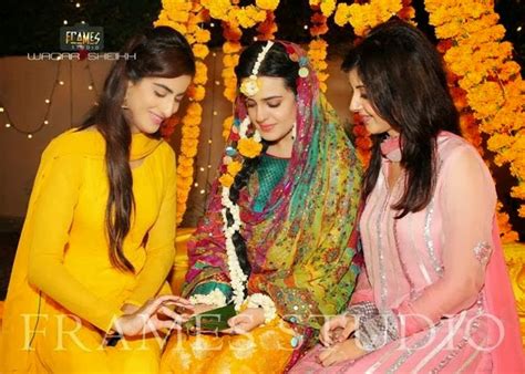 What is a sindhi wedding? Pakistani Beautiful Actress Sumbul Iqbal Wedding Album - Unseen Pictures - Style Hunt World