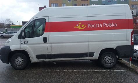 I just entered my number and saw the movements and estimated date of delivery. Poczta Polska od dziś dostarcza paczki osobom na kwarantannie