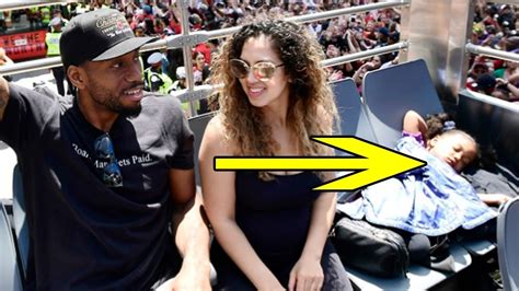 Kawhi leonard | los angeles clippers. Kawhi Leonard's Daughter So Bored At Raptors Parade She ...