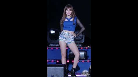 Temukan pin ini dan lainnya di 사진 oleh í¬ì¤ ì¡°. 160904 아이오아이 김소혜 직캠 모음 I.O.I 소혜 5 fancams