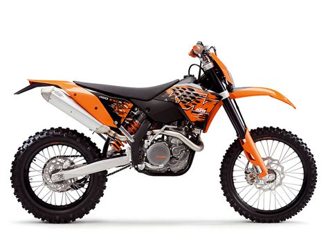 In keeping with ktm tradition, the frames are made from high quality, lightweight all 2013 ktm exc models are designed with a lightweight, cast aluminium swingarm featuring direct linkage of the pds shock absorber on the upper side. 2005 KTM 450 EXC Racing: pics, specs and information ...