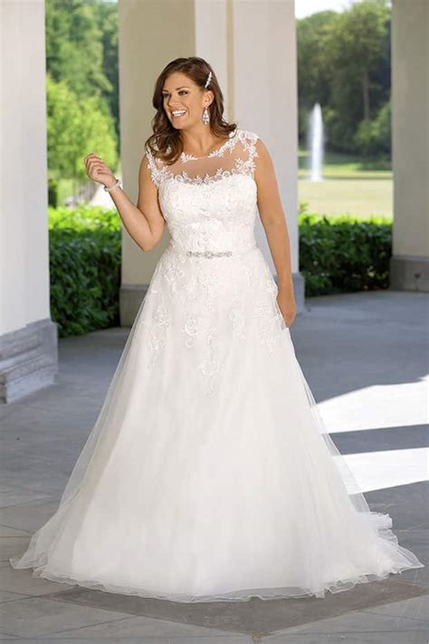 Wir sind sicher, dass unter unseren brautkleidern das kleid ihrer träume ist. N°6652 Ladybird - Mariage Neustadt