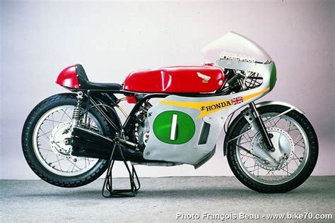 Honda Rc174 300cc 1967 Racing Motorcycles Racing Bikes Honda Motorcycles