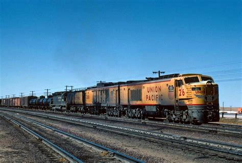Union Pacific Up Gas Turbine Electric Gtel No 26 And 26b With Train