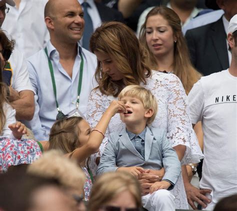 Roger federer says dna test will show if leo and lenny are identical and that they may wow the french open. Rodger Federer's two sets of twins steal the show at Wimbledon - Kidspot