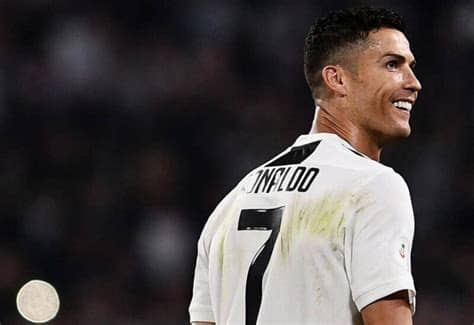 دوري ابطال اوروبا bein sports 4 يوسف سيف. رونالدو سيغيب عن مباراة يوفنتوس وبرشلونة