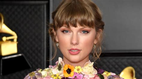 Taylor Swift Reacts To Roe V Wade Decision Absolutely Terrified