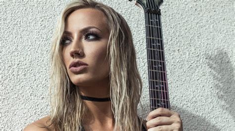 Nita Strauss Explains Why She Refuses To Use Pedals Says Difference
