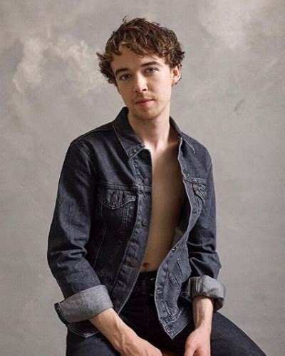 Alex Lawther Profile Contact Details Phone Number Instagram Twitter The Personal Contacts