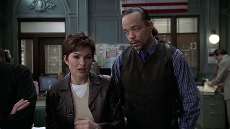 Detectives Olivia Benson And Fin Tutuola Special Victims Unit Law And