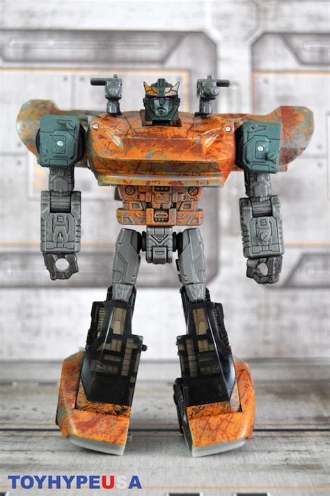 Hasbro Transformers Netflix War For Cybertron Trilogy Sparkless Bot