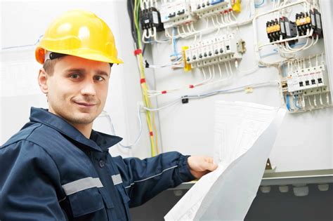 4 Best Tips To Hire Expert Local Electrical Contractors