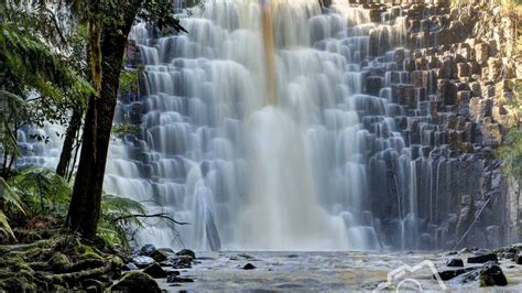 Dip Waterfall In Australia Hd Wallpapers
