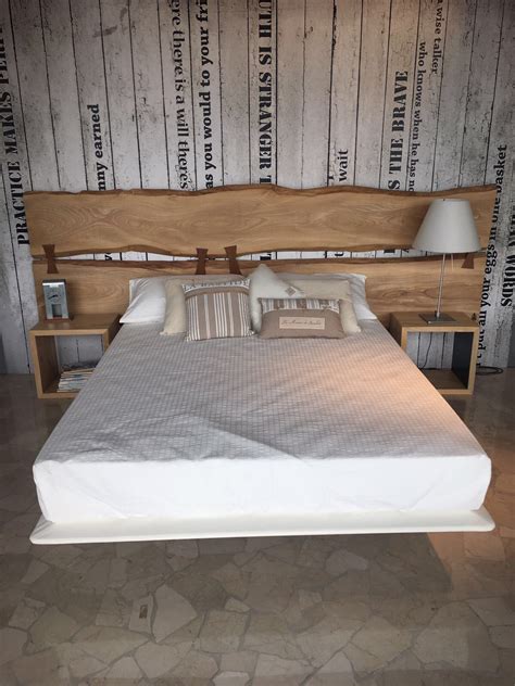 Il nostro assortimento ti offre un'ampia scelta di stili, colori e materiali: Il legno massello in camera da letto | Bruno Spreafico