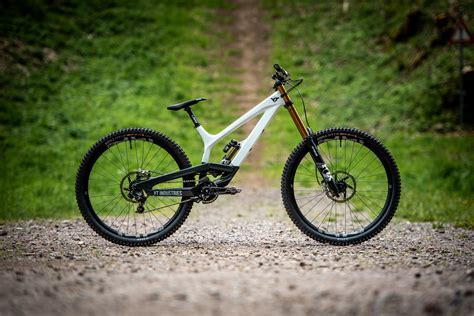 Yt Tues 29 Cf Pro Race Im Test Komm Schon Tu Es Mtb Newsde