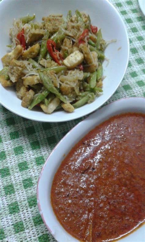 Salad sayur ini cocok dijadikan sebagai menu sehat untuk anda yang sedang menjalankan diet. Zalekha Luvs Cooking: Lontong Kering Kuah Kacang n Sayur ...